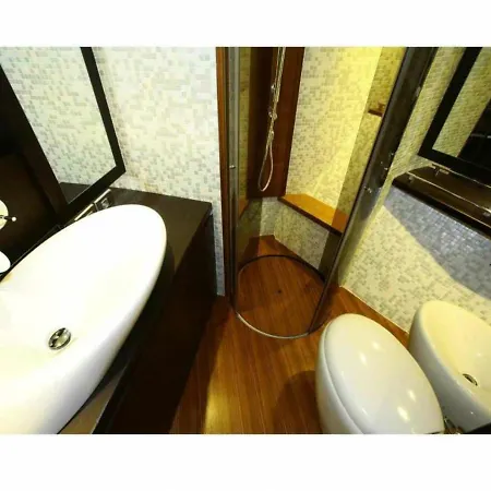 Yacht 3* كابري
